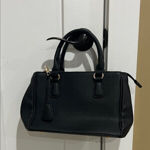 Elegant Black Handbag